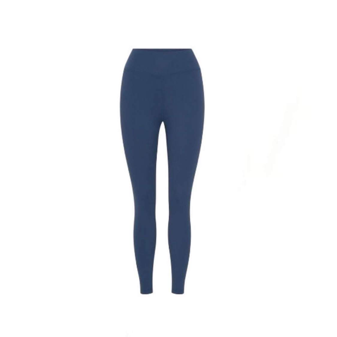 Venus legging dos in V - $59 USD