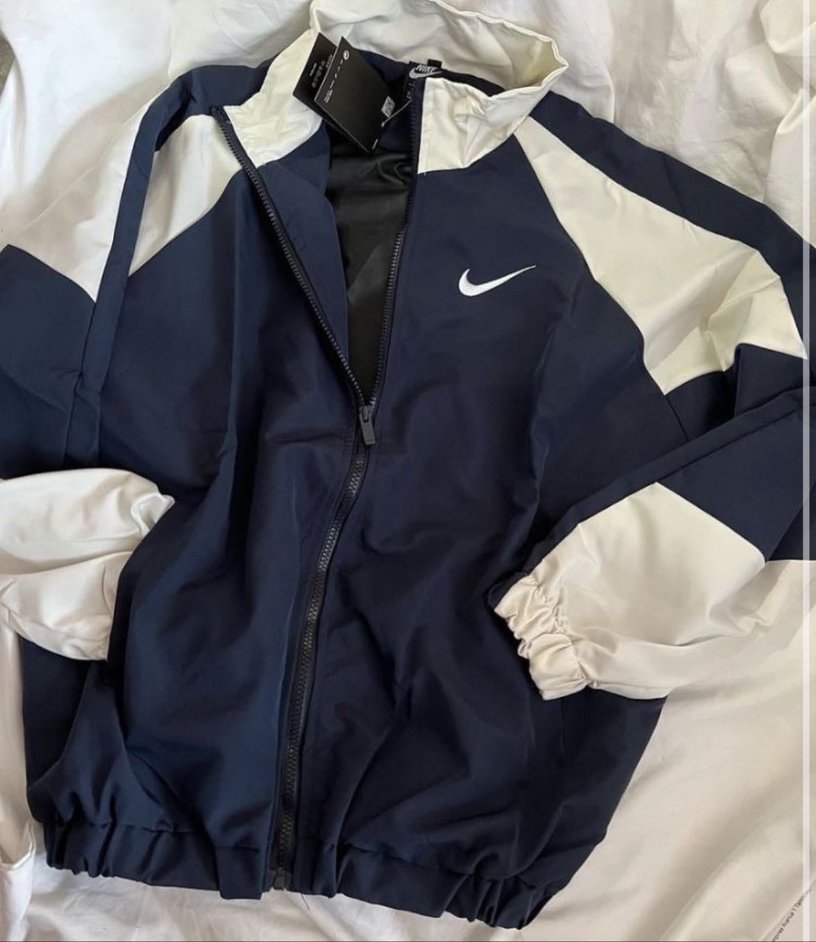 Nike zip up - navy blue & white