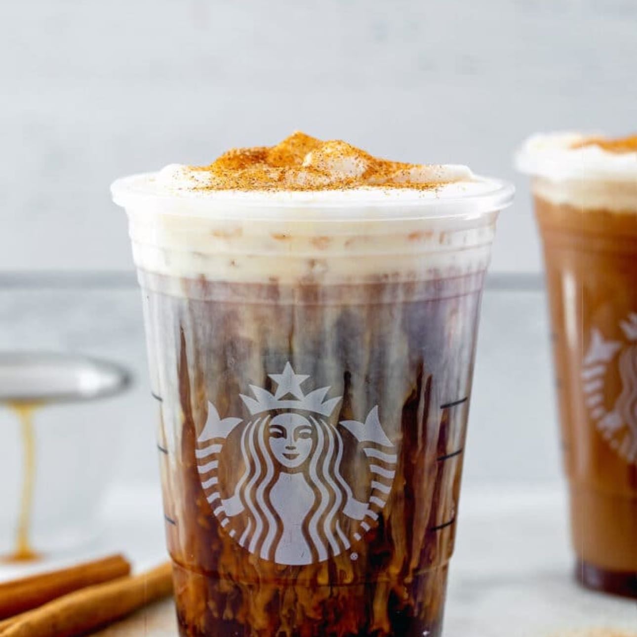 Iced Caramel Macchiato W Salted Caramel Cream Cold Foam ๐ฎโ๏ธ - One of the best iced coffee with the best coals foam