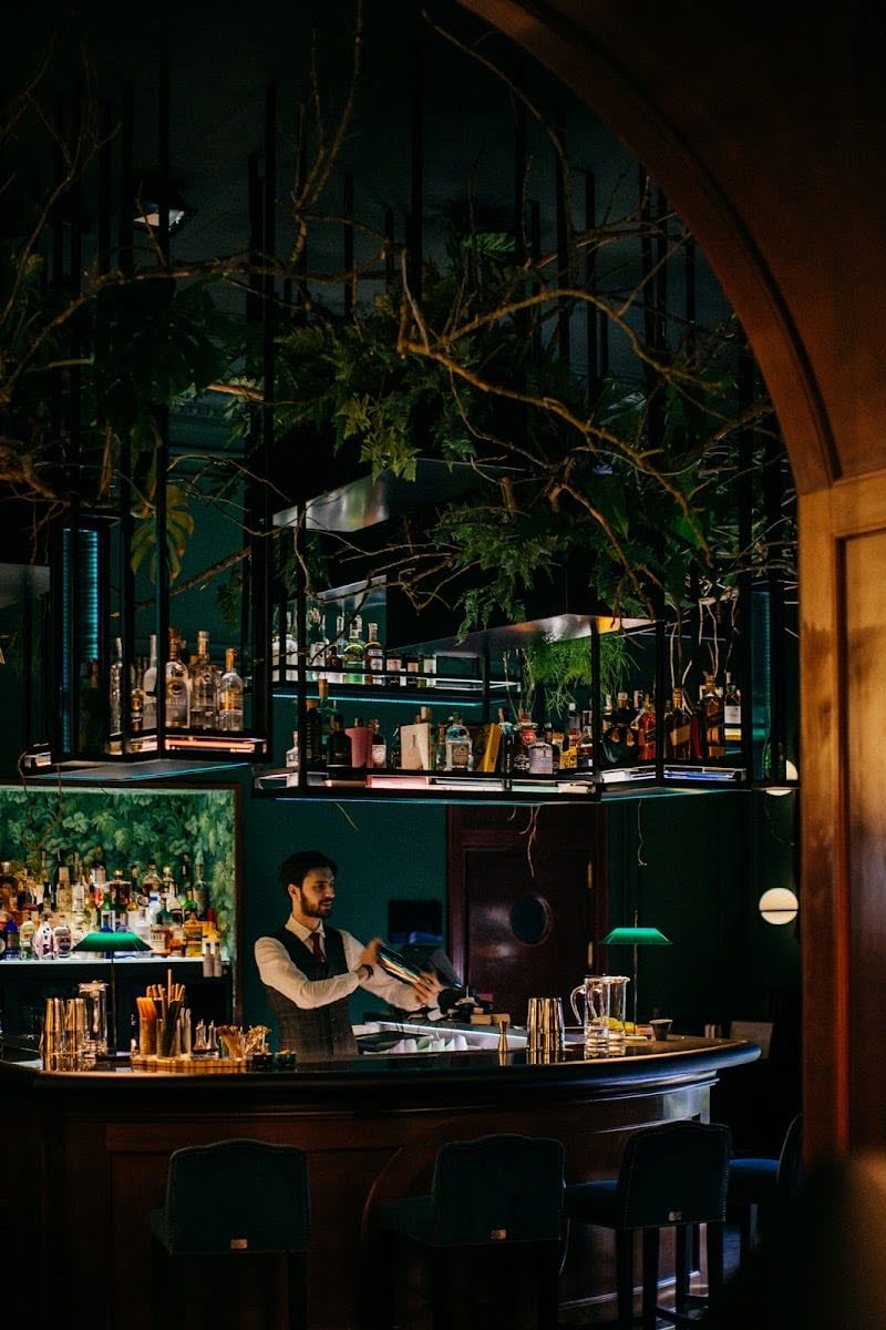 Mirror Bar