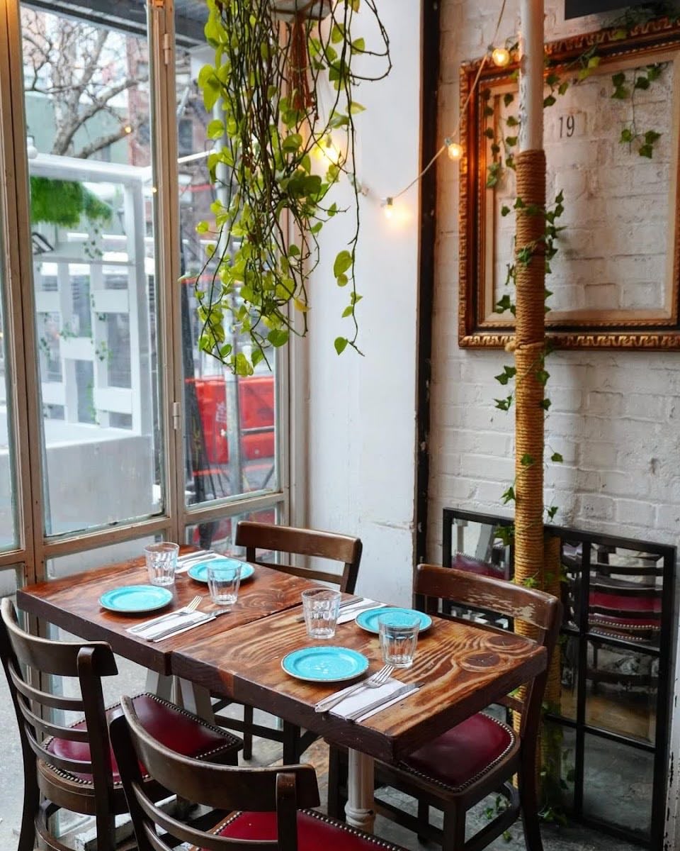 19 Cleveland - Casual SoHo lunch & dinner vibes