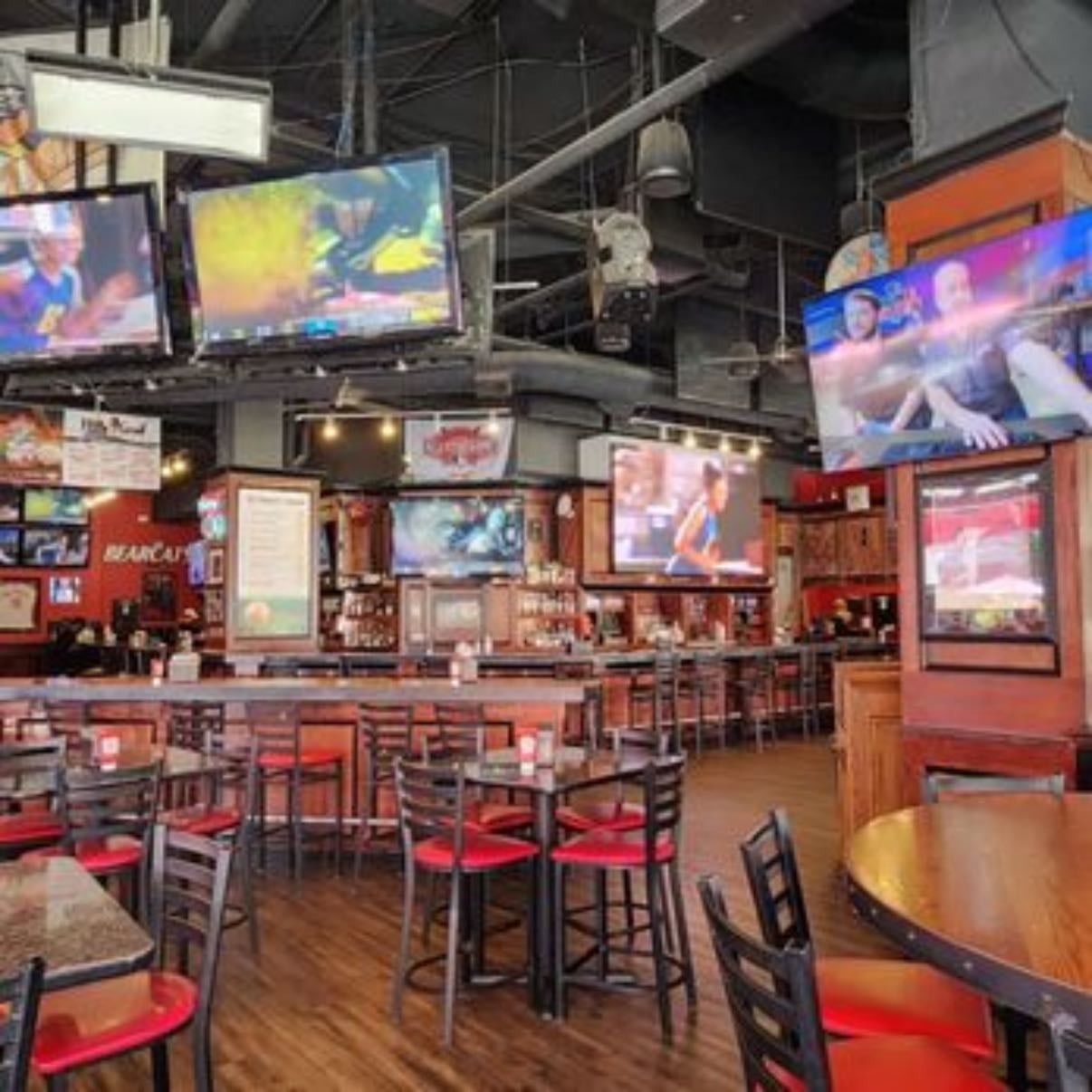 Holy Grail Tavern & Grille