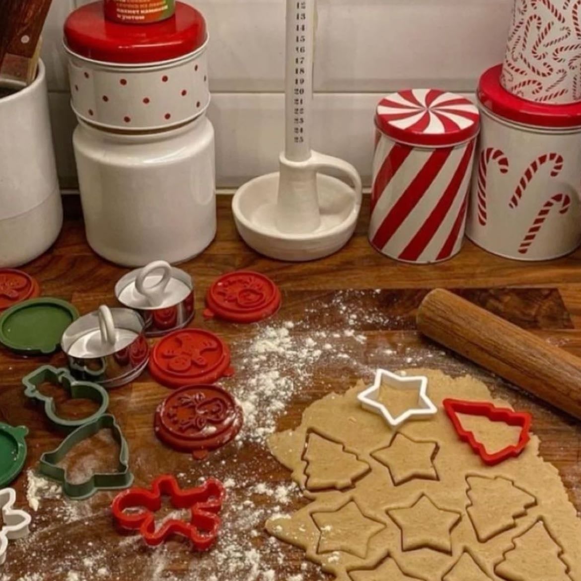 Galletas y pj’s navideñas - Haz galletitas navideñas y decóralas