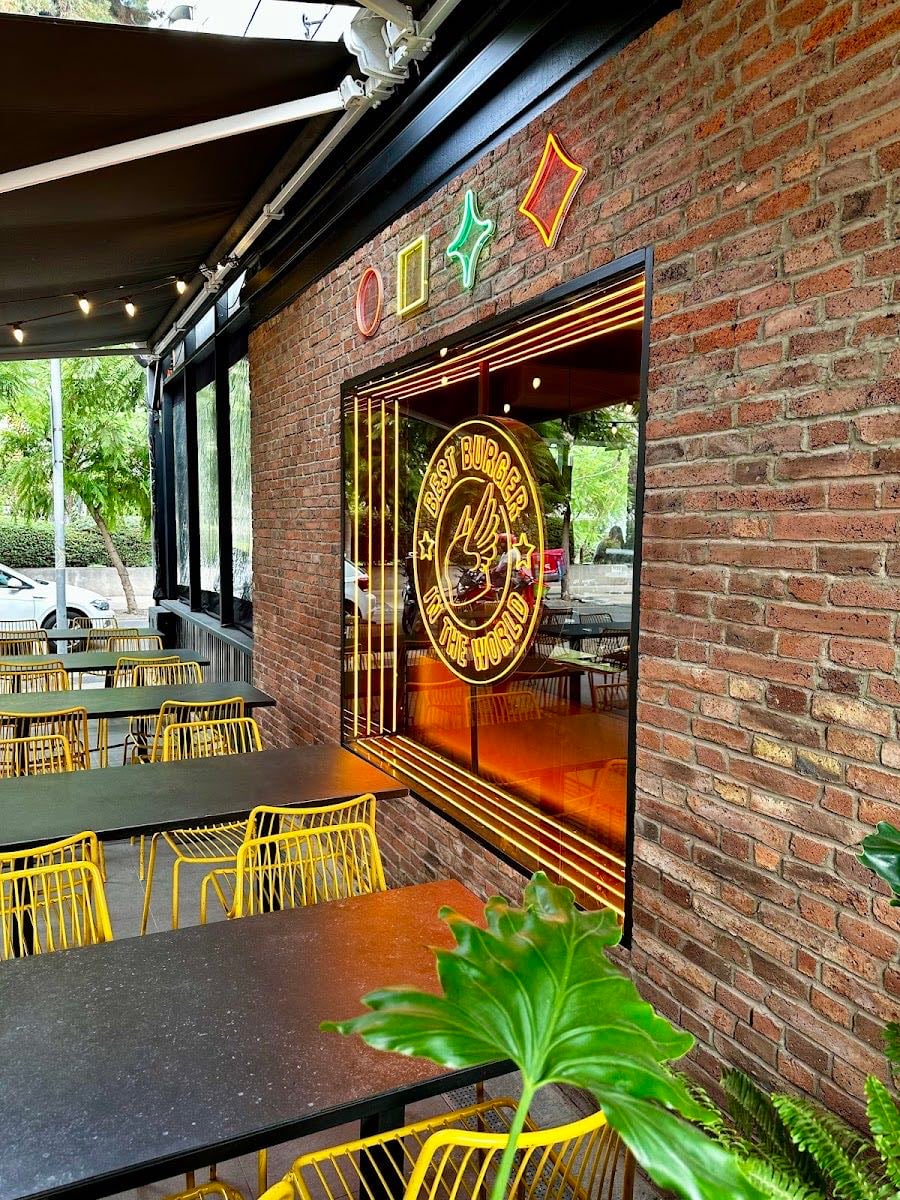 La Birra Bar (Burgers)