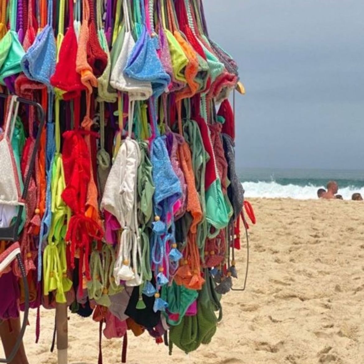 bikinis praia
