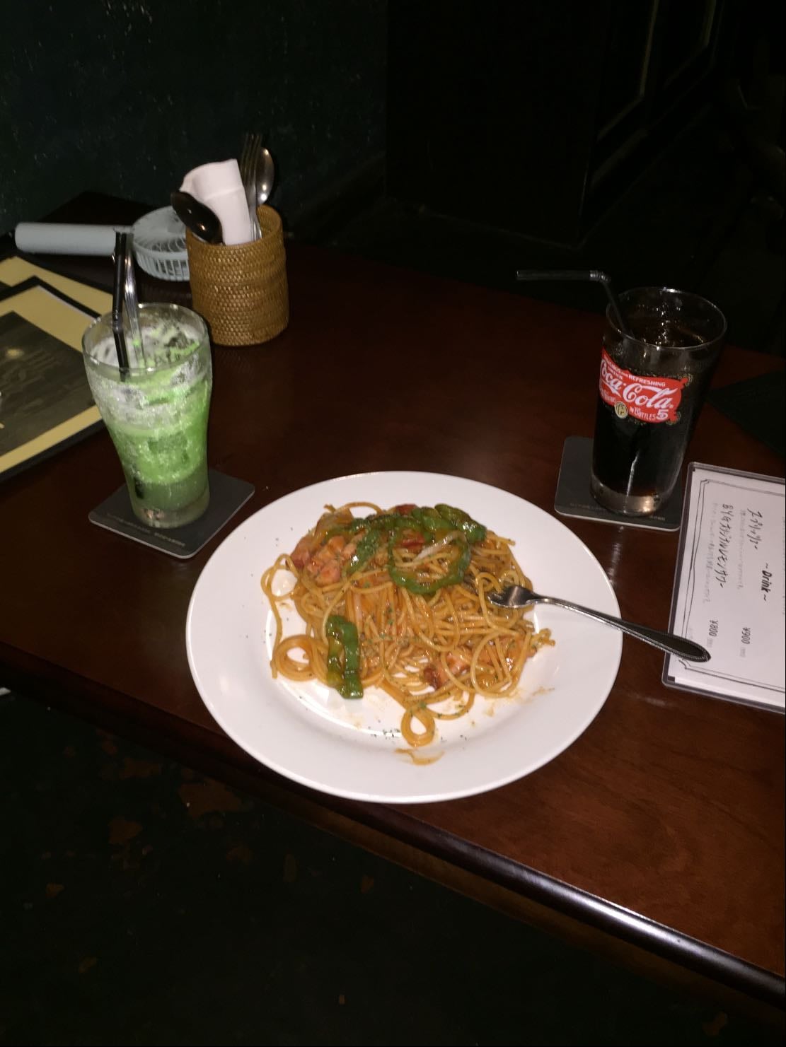 お洒落なカフェとかいく🥥 - わたしたちは夜カフェによくいくよ!落ち着いた雰囲気とおいしいご飯たべれてしあわせだよ😌❤️