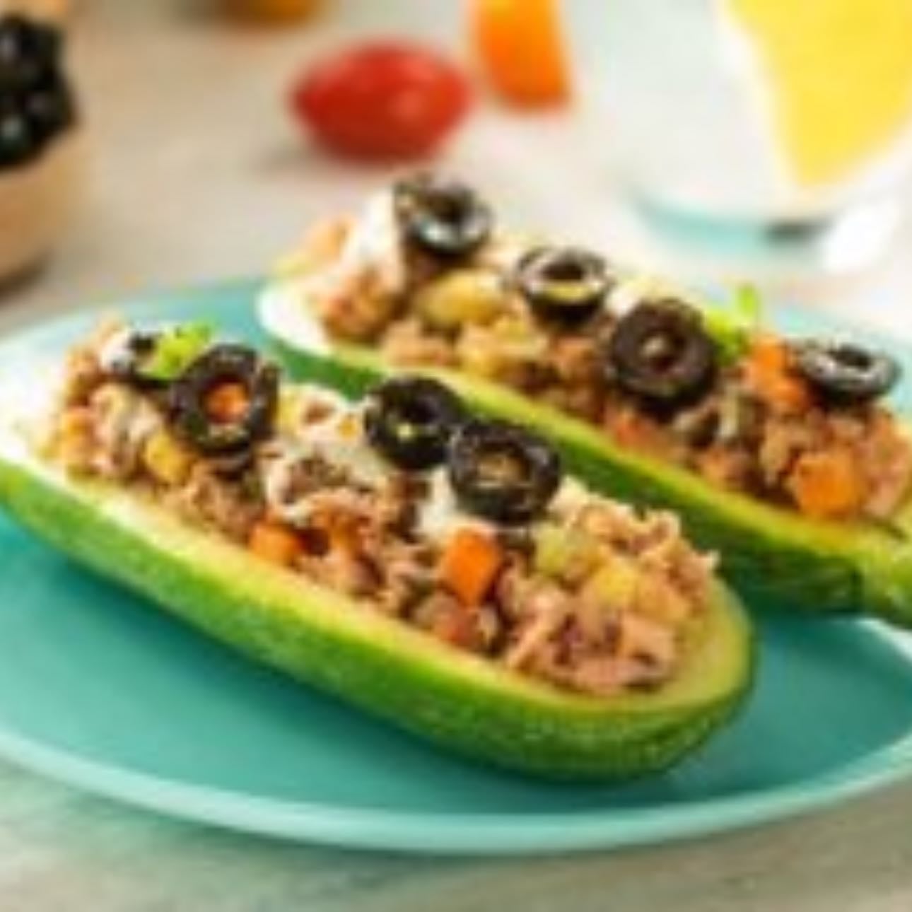 Calabacita rellena de atún