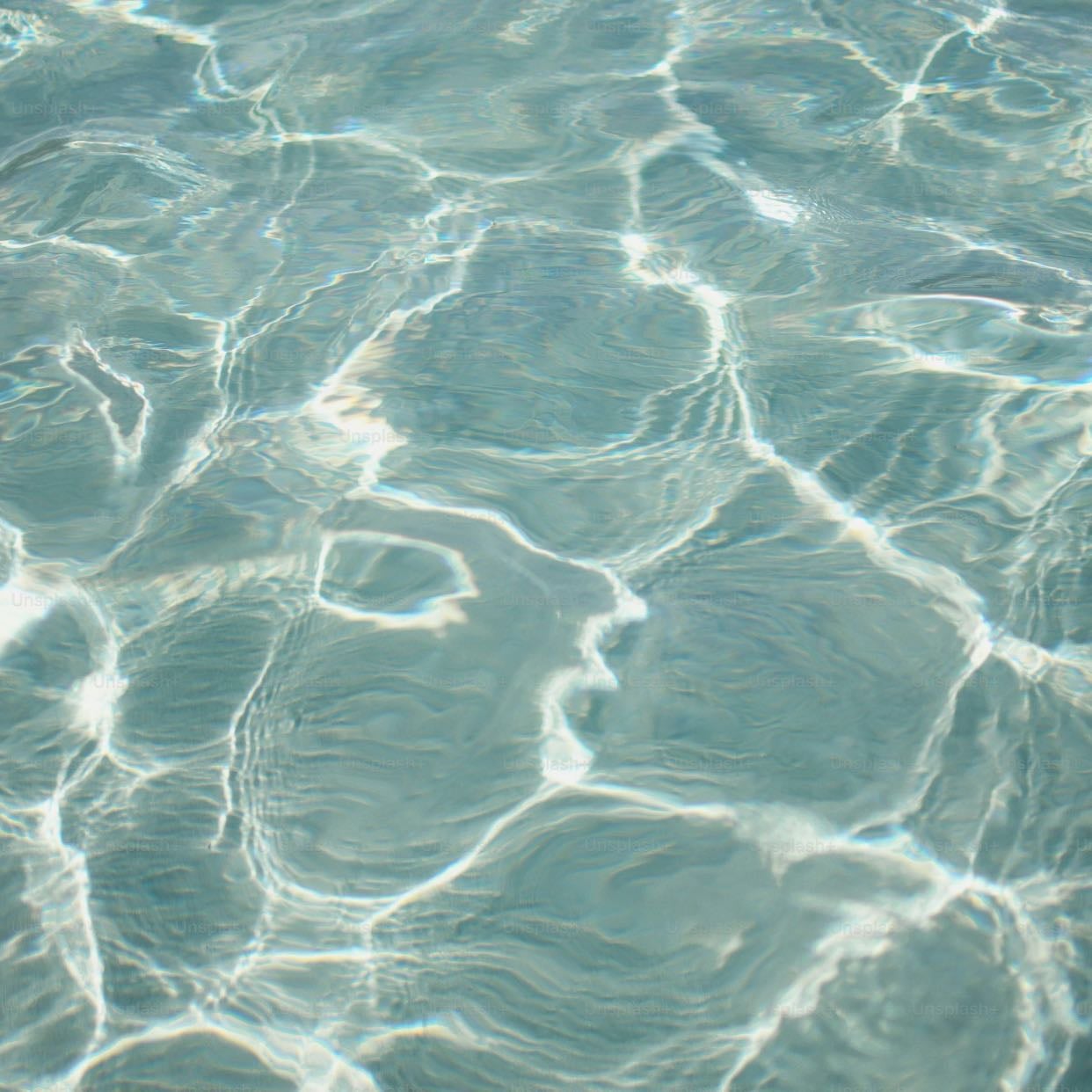 mucha agua.