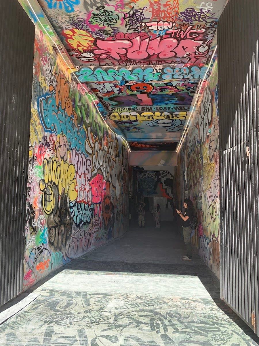 95 ART GALLERY