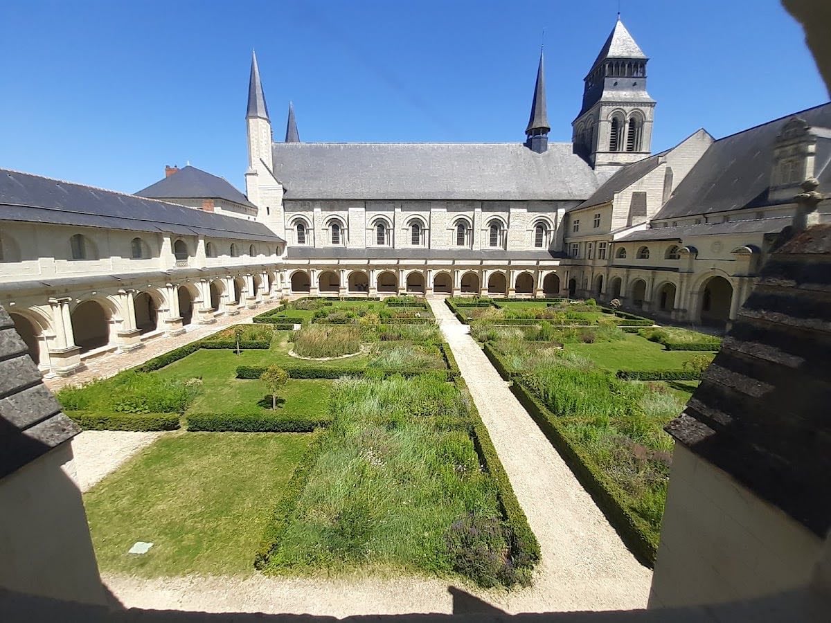 Fontevraud-l'Abbaye
