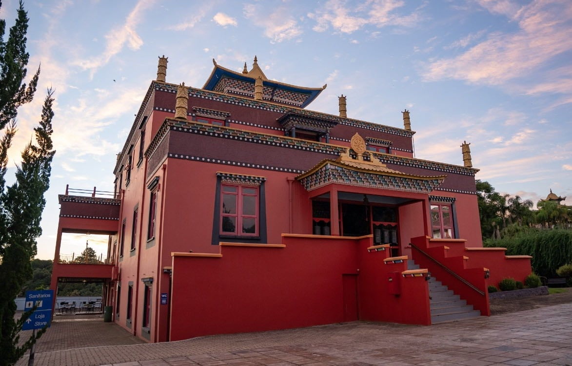 Templo Budista Chagdud Gonpa Khadro Ling