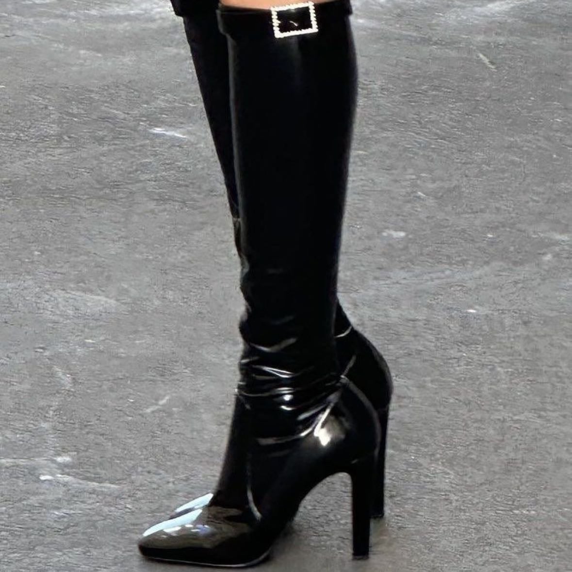chic boots