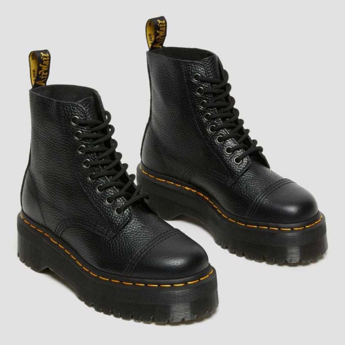 Dr. Martens Sinclair Milled Nappa Cuero Zip Up Negros - $2,975 MX