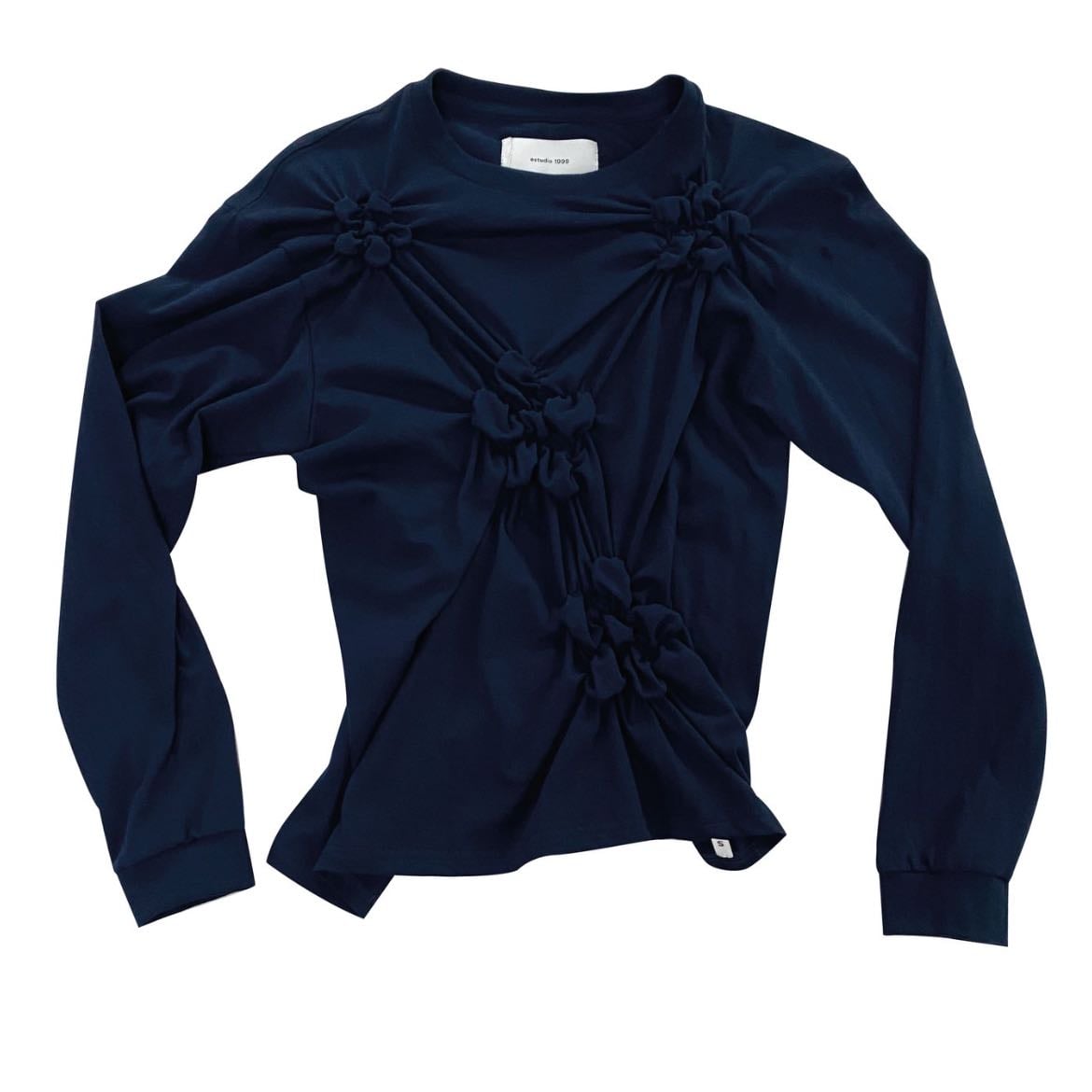 Flor T-shirt Navy - $1,700 MX