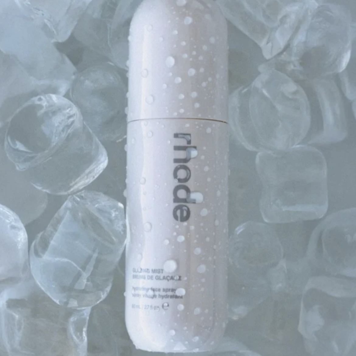Glazing Mist - The hydrating face spray
This product is a superfine mist that hydrates and refreshes for a radiant finish - (Skin-Care)