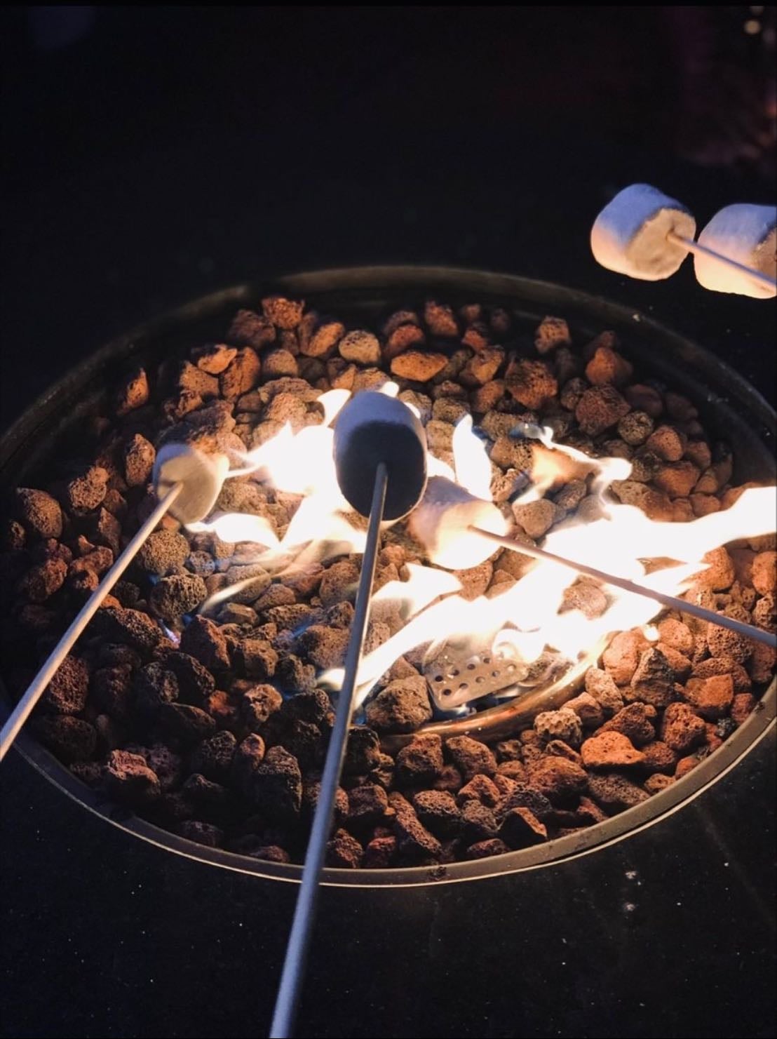 Roast marshmellows