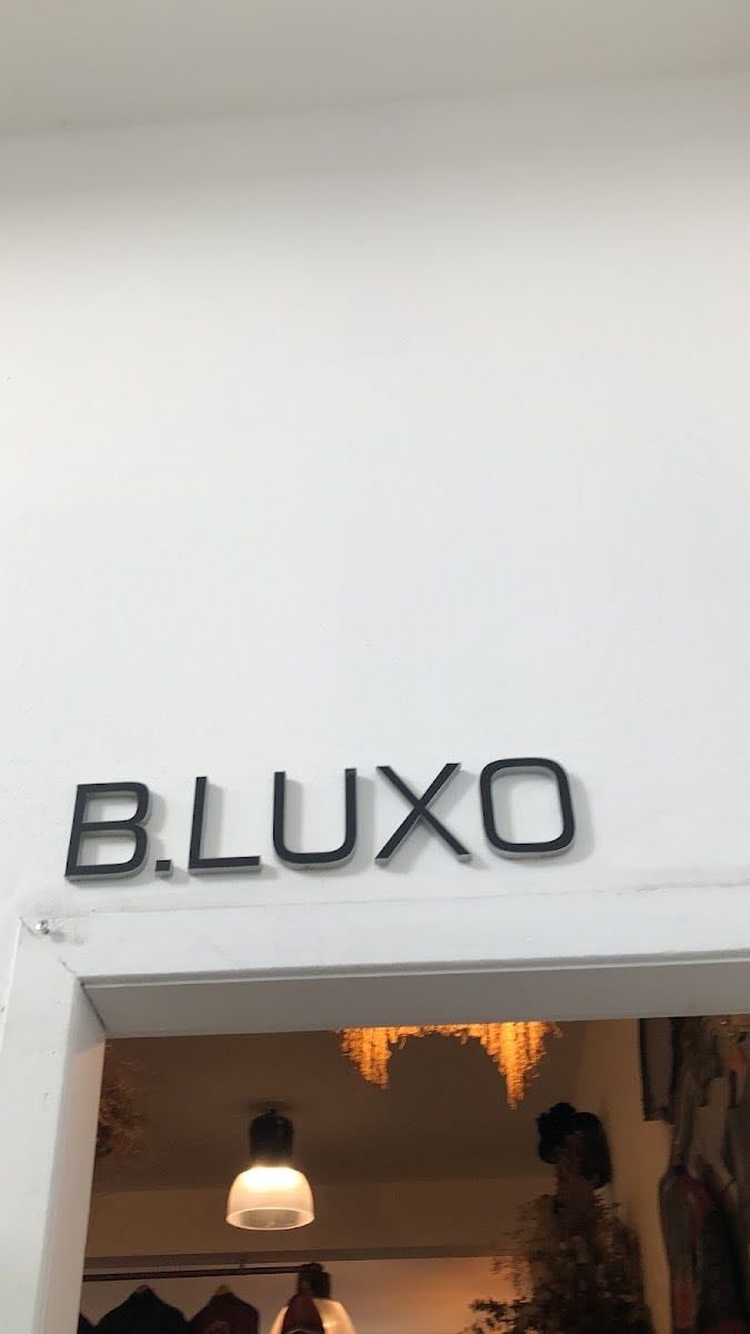 B.Luxo - adoro, acho que são justos nos valores e pelo que entregam (de espaço e curadoria)