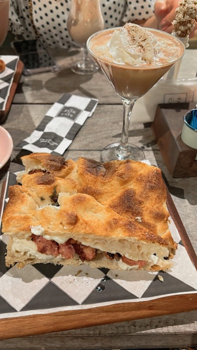 Le Pain Le Café