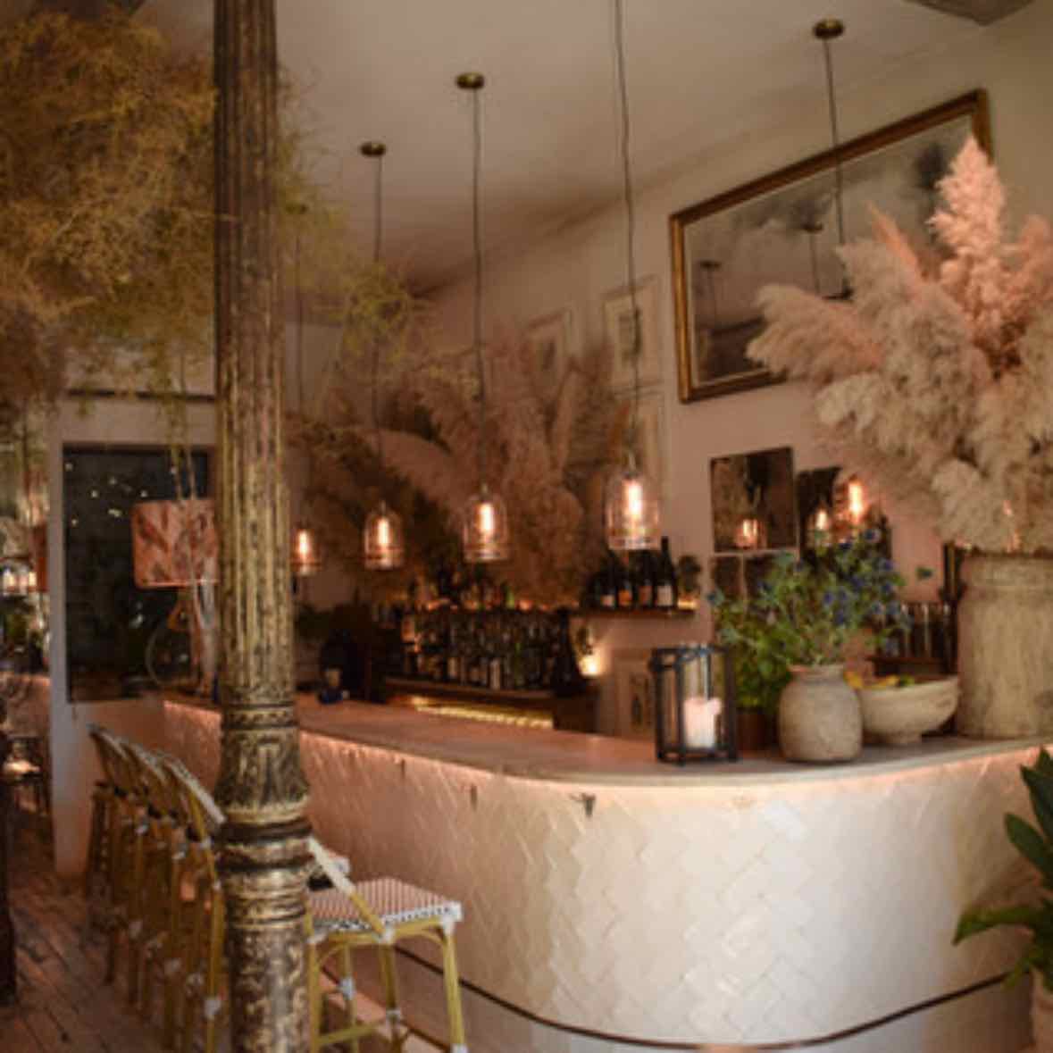 Ficus Bar