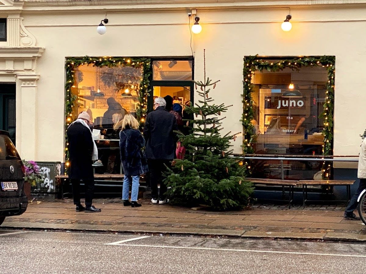 Juno the bakery