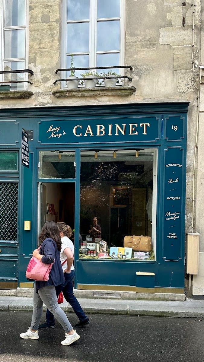 Messy Nessy's Cabinet