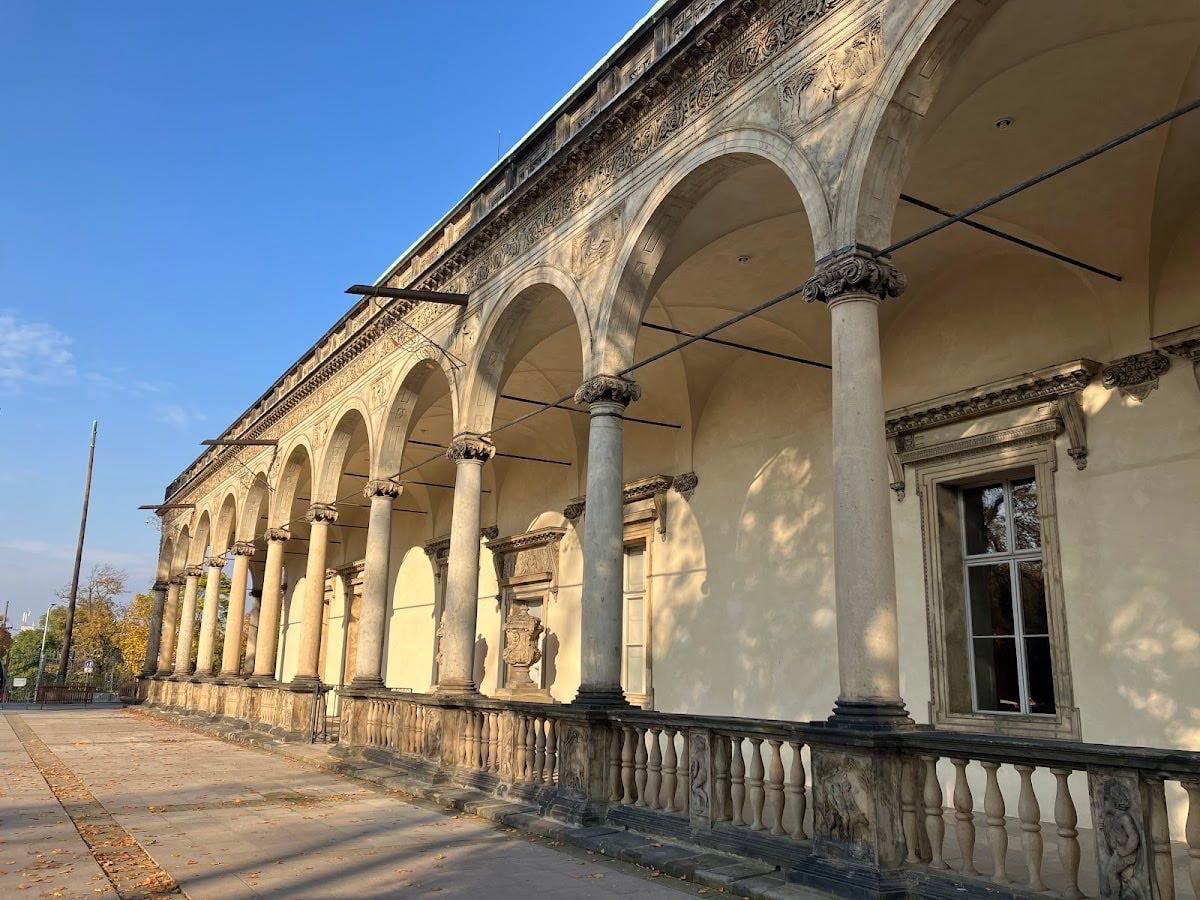Letohrádek královny Anny ,🏯°• - Amazing place for pictures