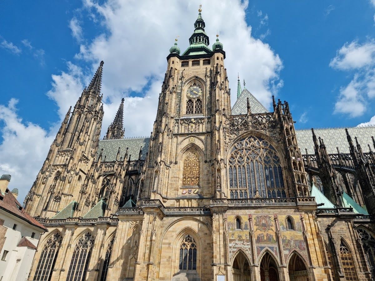 St. Vitus Cathedral ⛪️₊⊹ - The beautiful cathedral in Prague