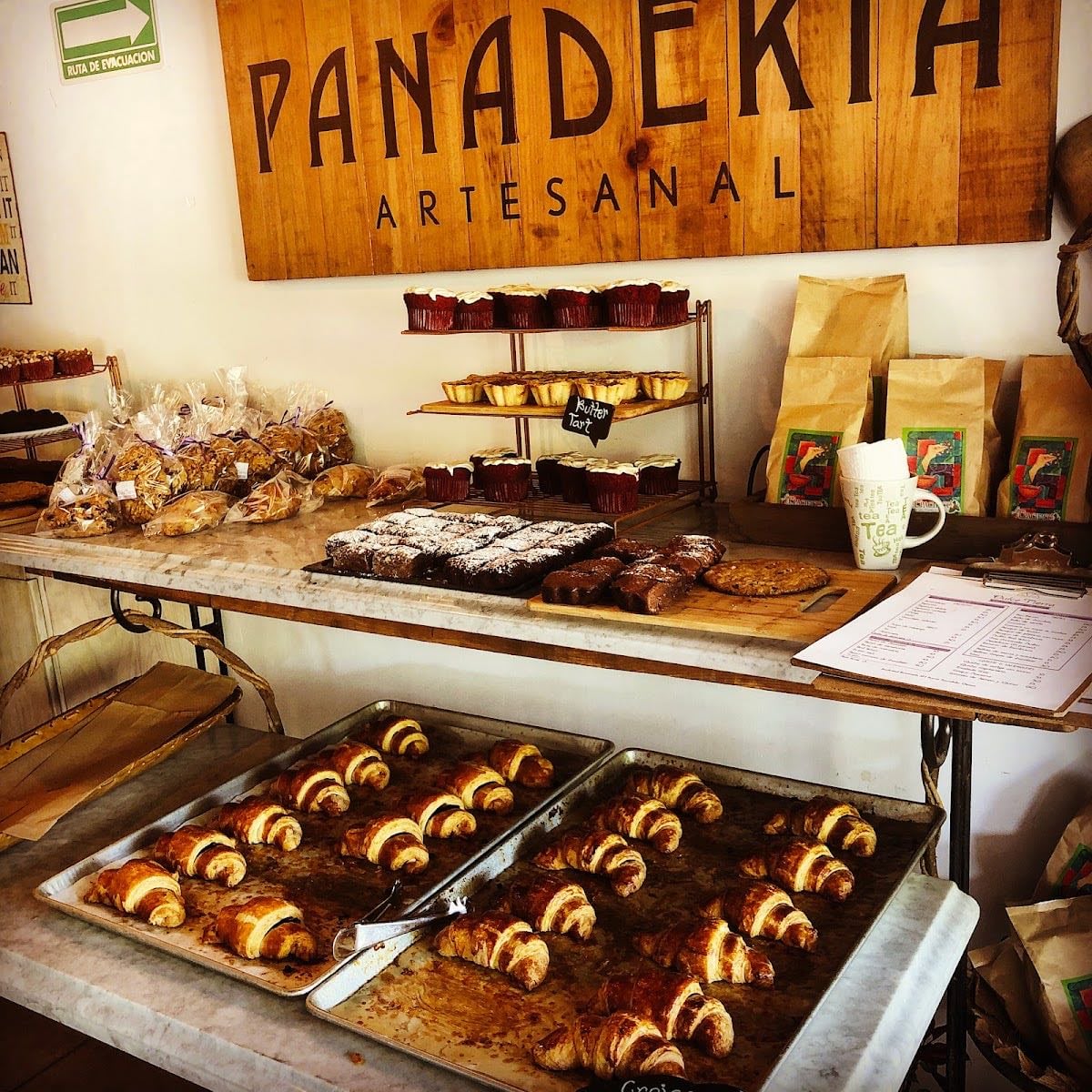Dulce Tierra Bakery & Coffee