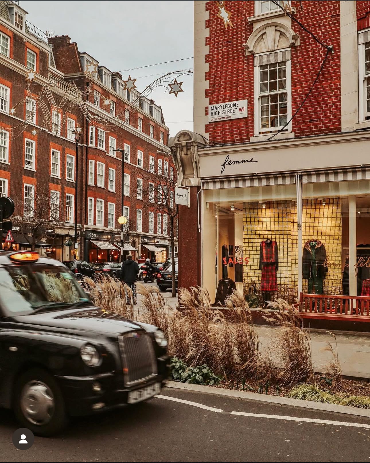 Walking Tour - Park Crescent
Portland Place
Marylebone Highstreet
Chiltern Street
Jacob’s Well Mews
Marylebone Lane
St. Christopher’s Place
Seymour Place
Chalcot Square