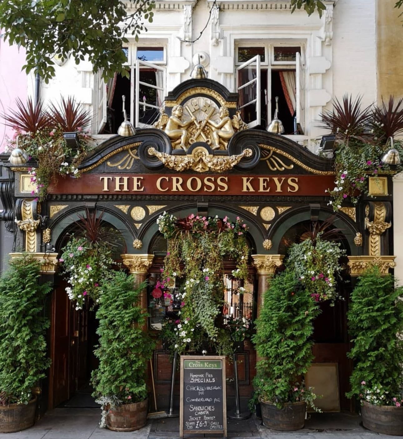 The Cross Keys - Pub