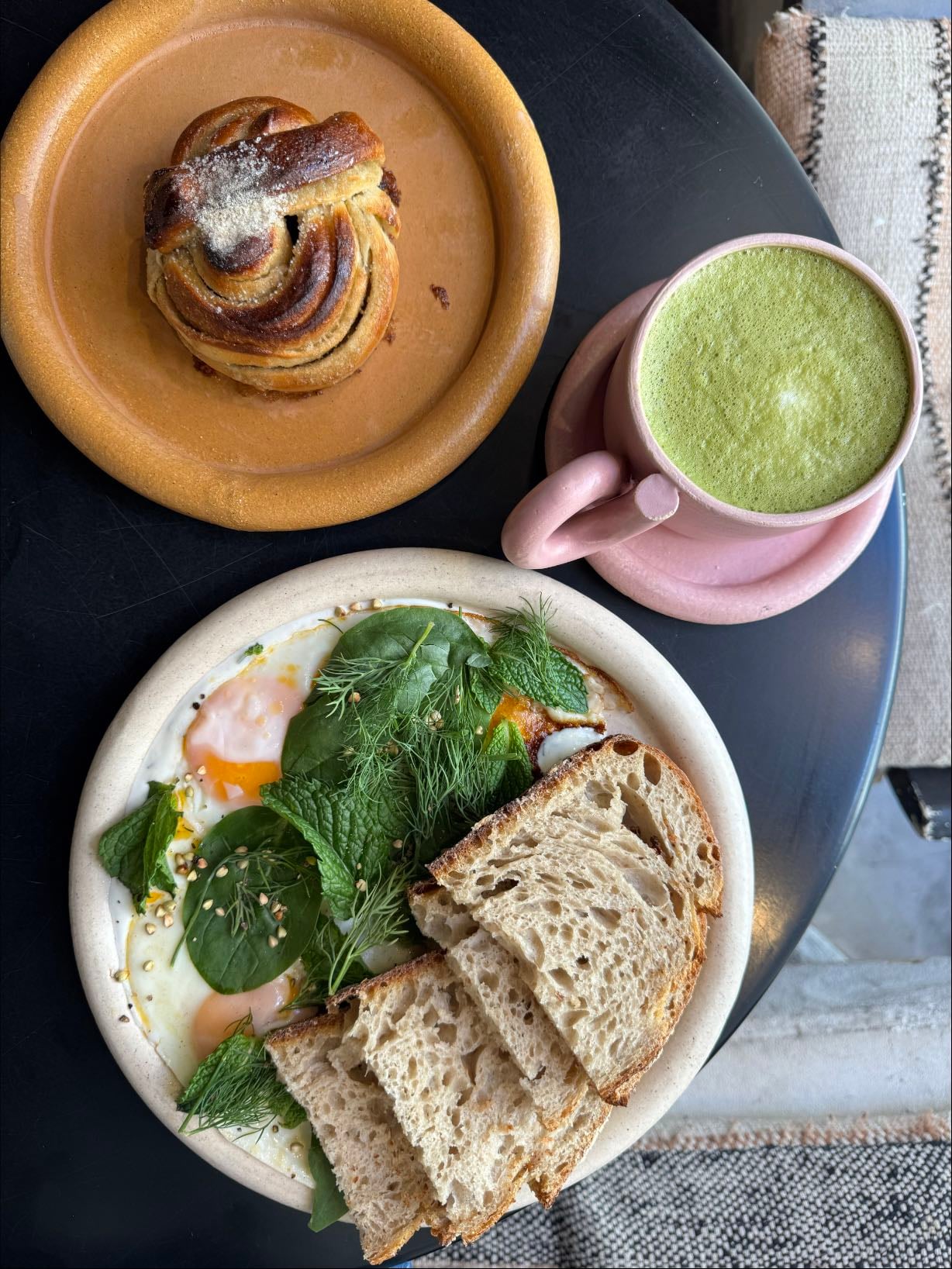 Marquise da Mobler @ São Bento - Ordered the turkish eggs + cardamom bun + matcha latte