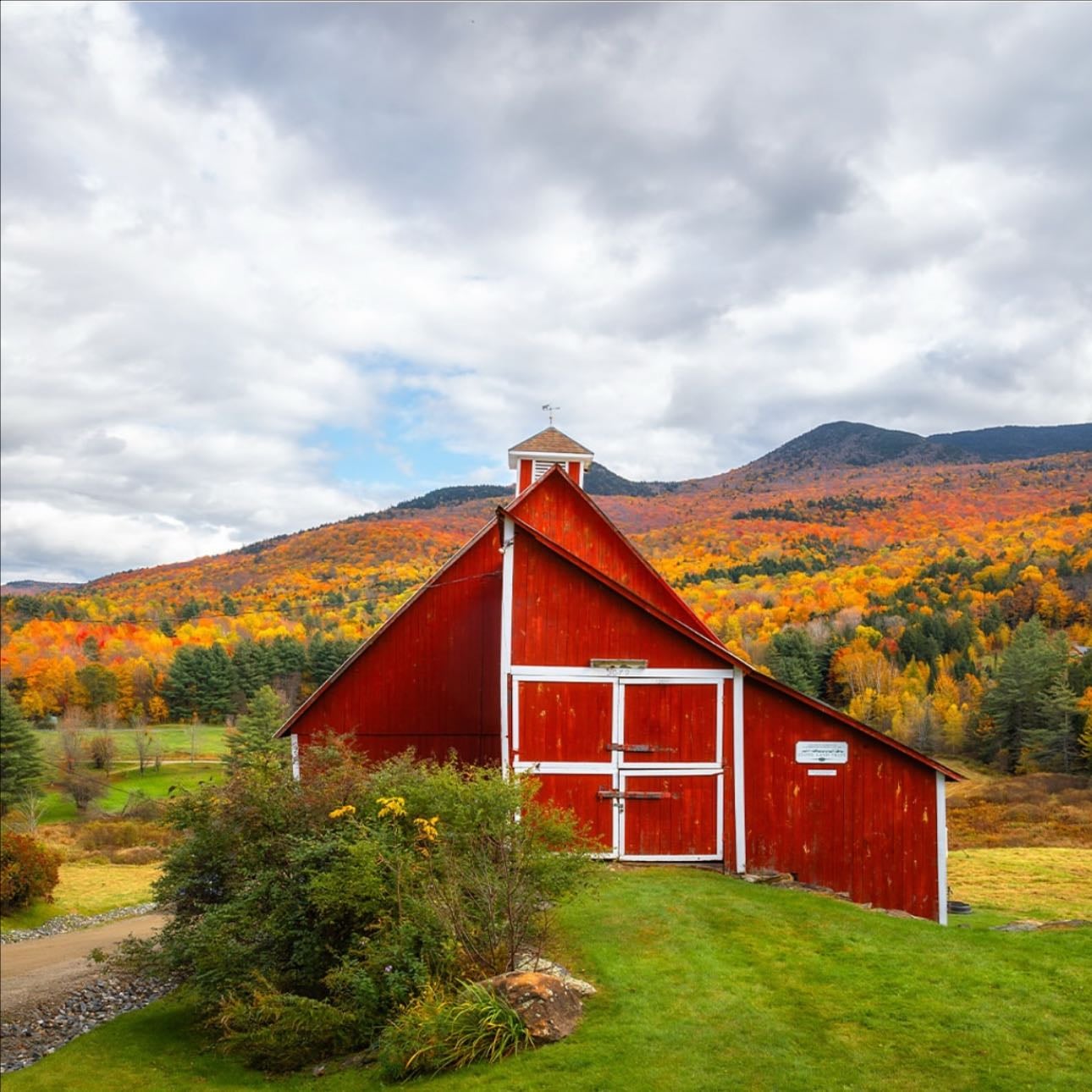 Stowe Red Barn @ Grand View Farm