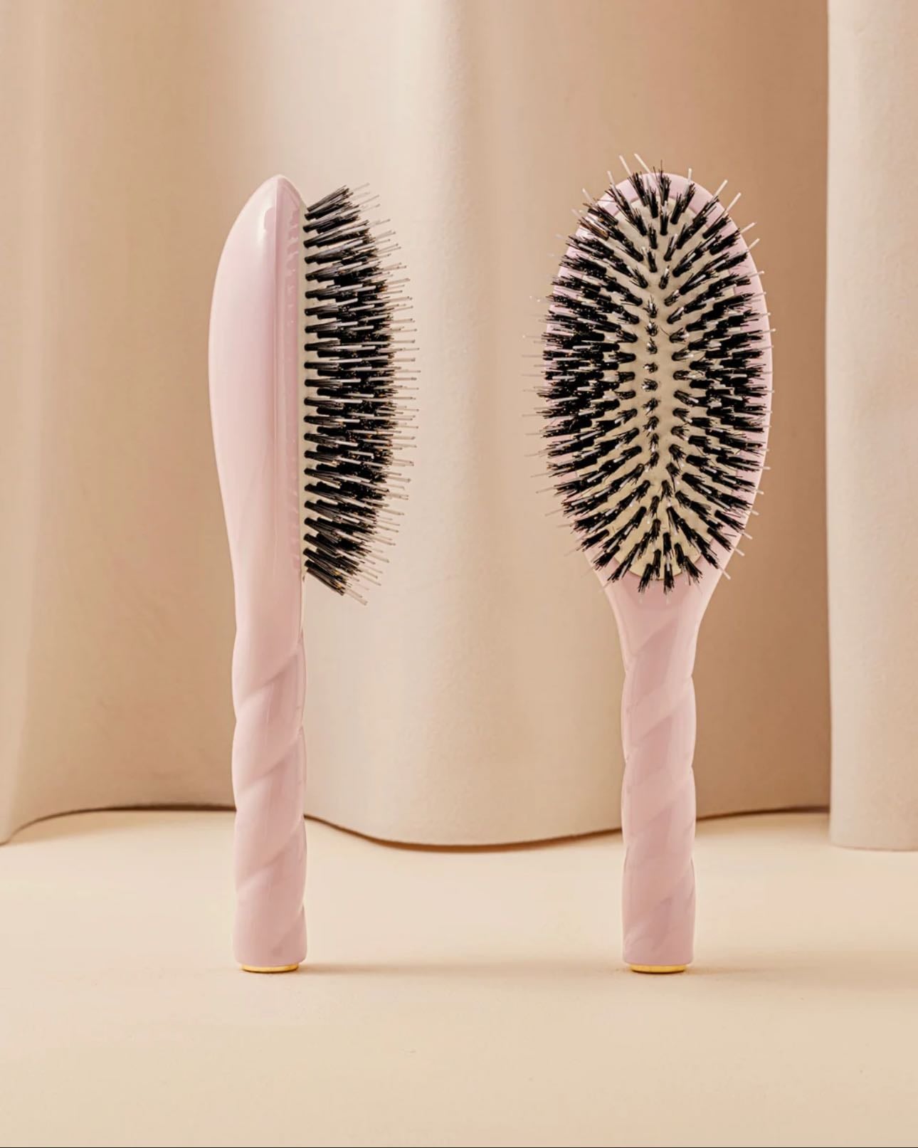 LA BONNE BROSSE N.02 The Essential Do It All Brush