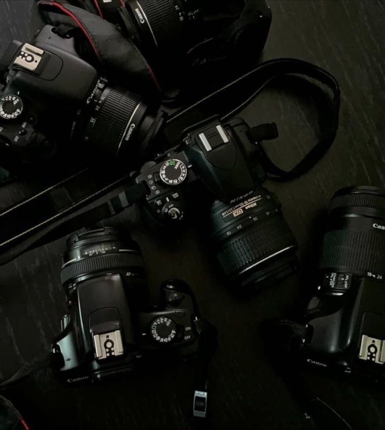 Photography - Take pictures or explore photos