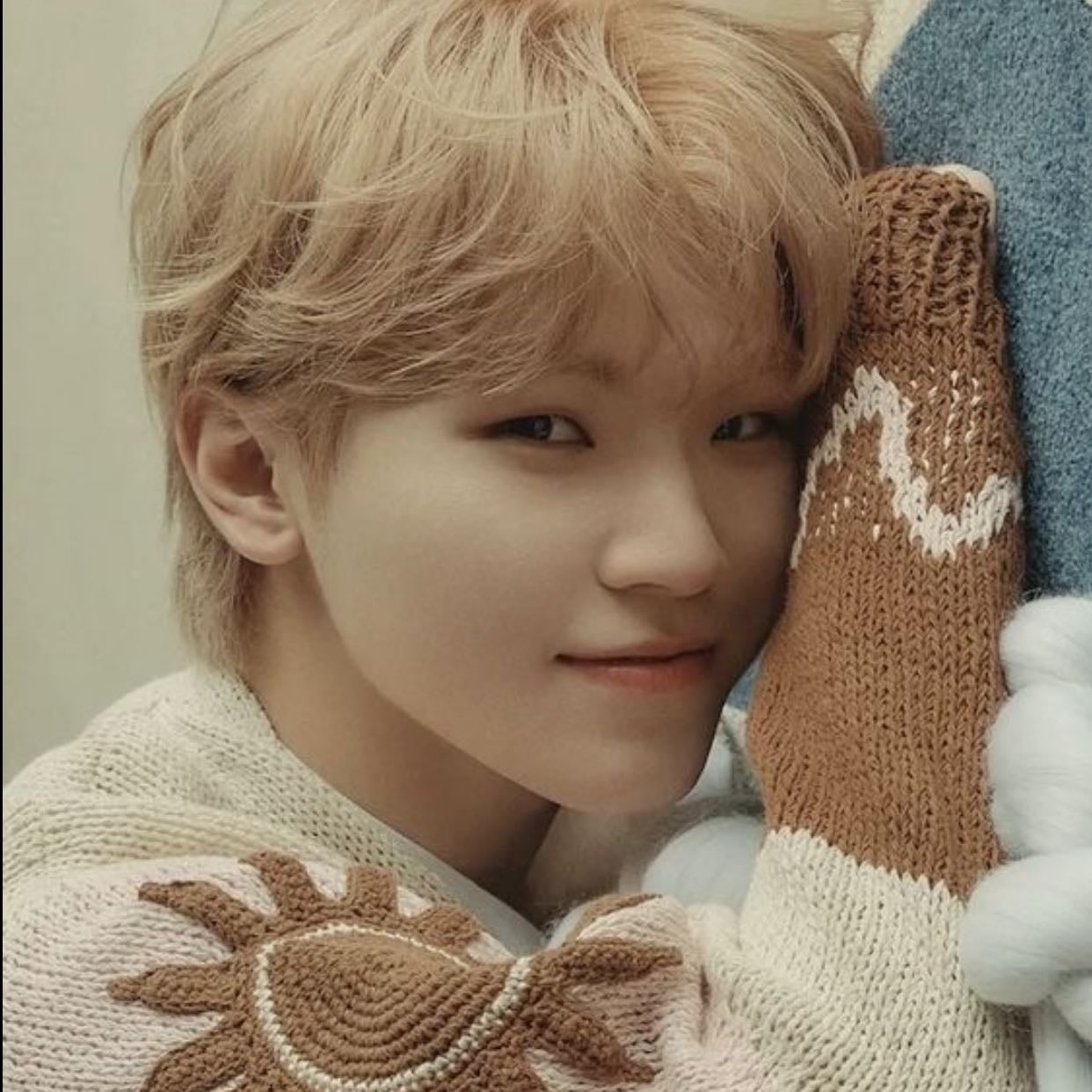 Woozi (SEVENTEEN) - Artist