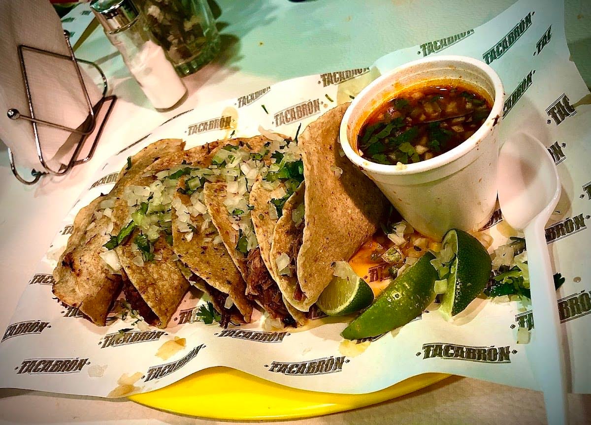 Tacabrón - 7/10