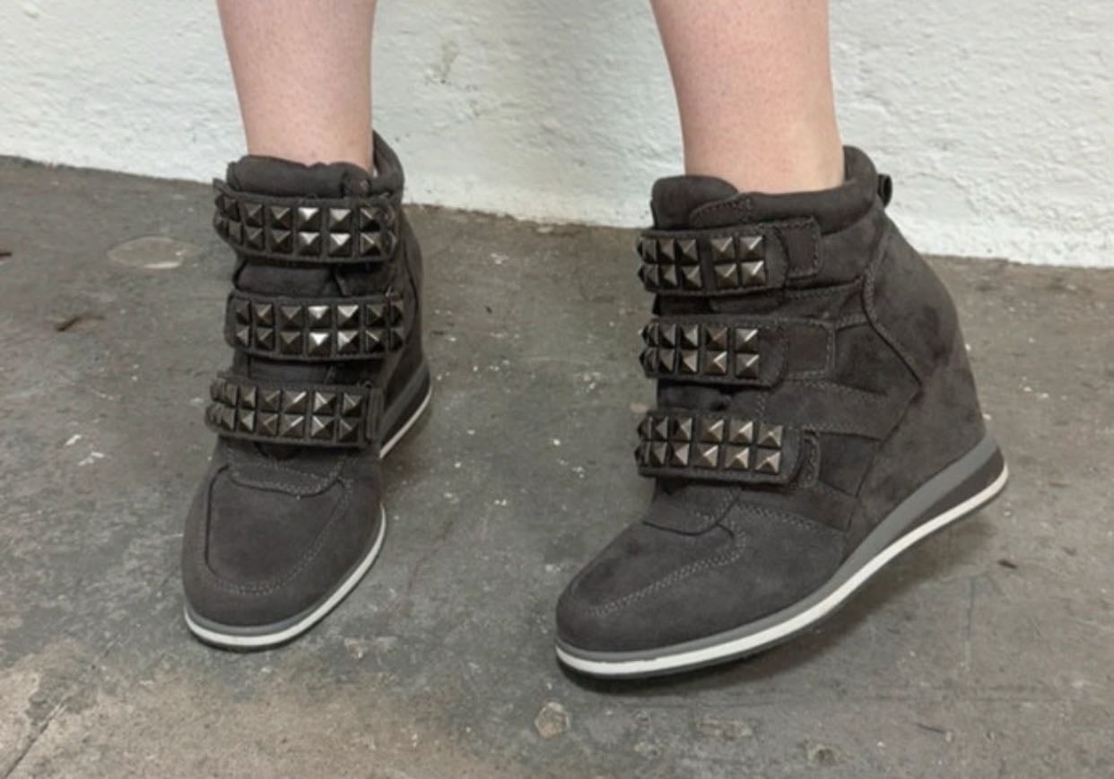 studded high wedge sneakers - ??? pln