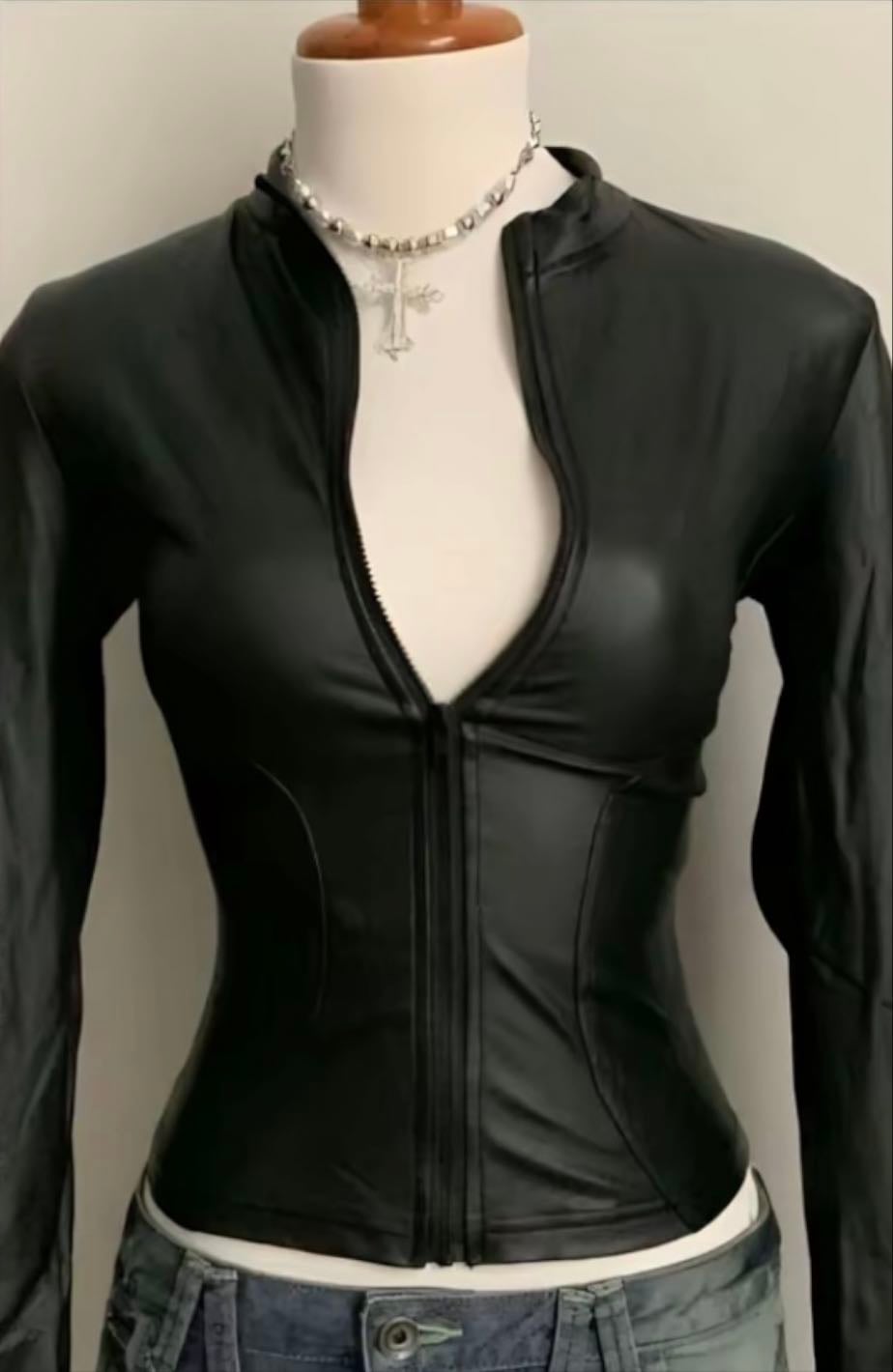 Tight jacket