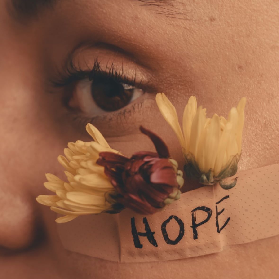 Confía en ti mismo - La clave para seguir adelante está en confiar en ti mismo, si tú no lo haces, como esperas que otros lo hagan? CREE QUE PUEDES HACERLO Y HAZLO POSIBLE