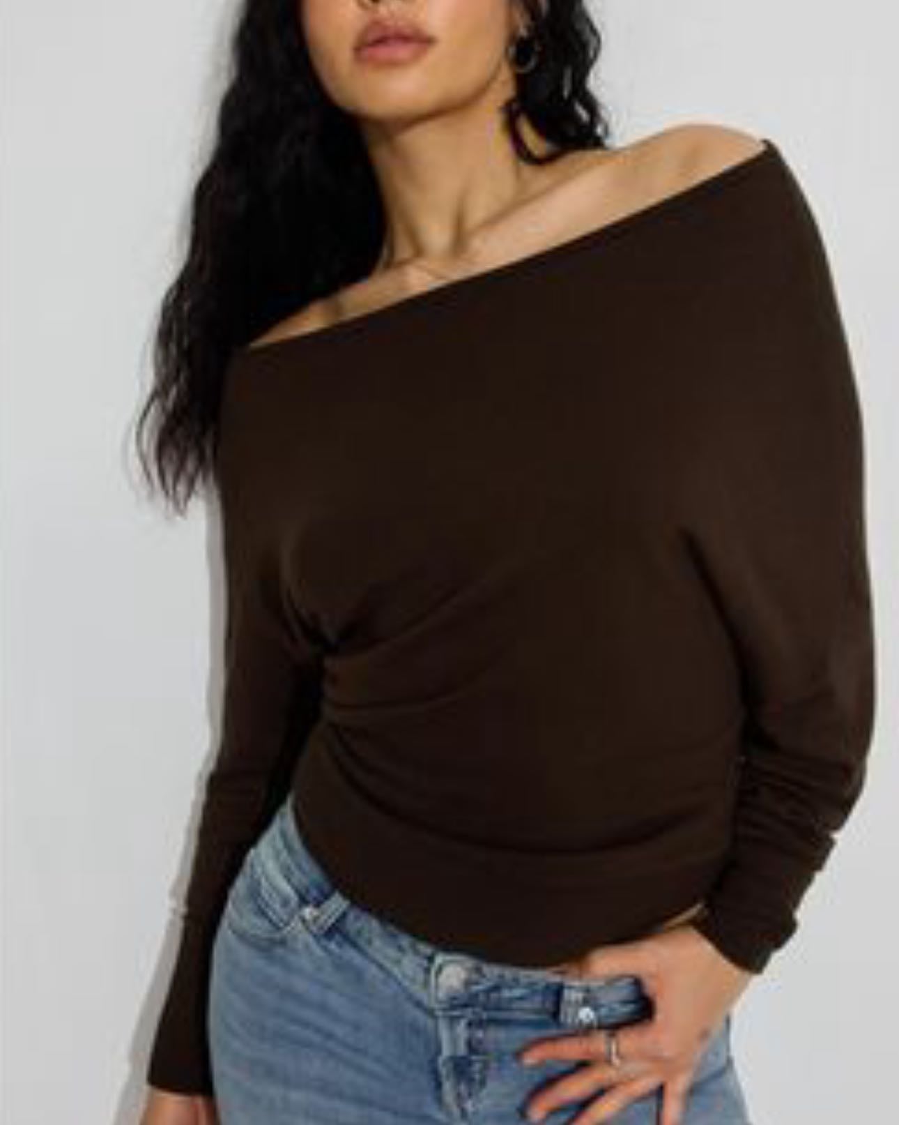 Rae Asymmetric Fine Sweater - Armadillo brown - Garage