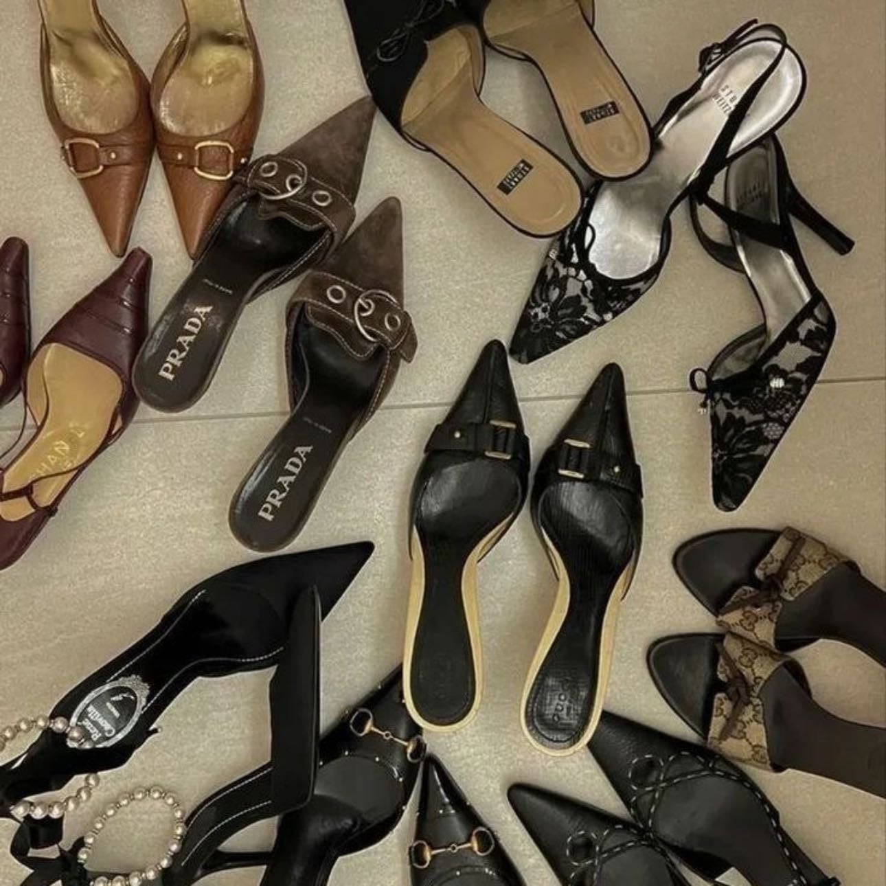 kitten heels - i love a good short barley there heel with a little pointy toe