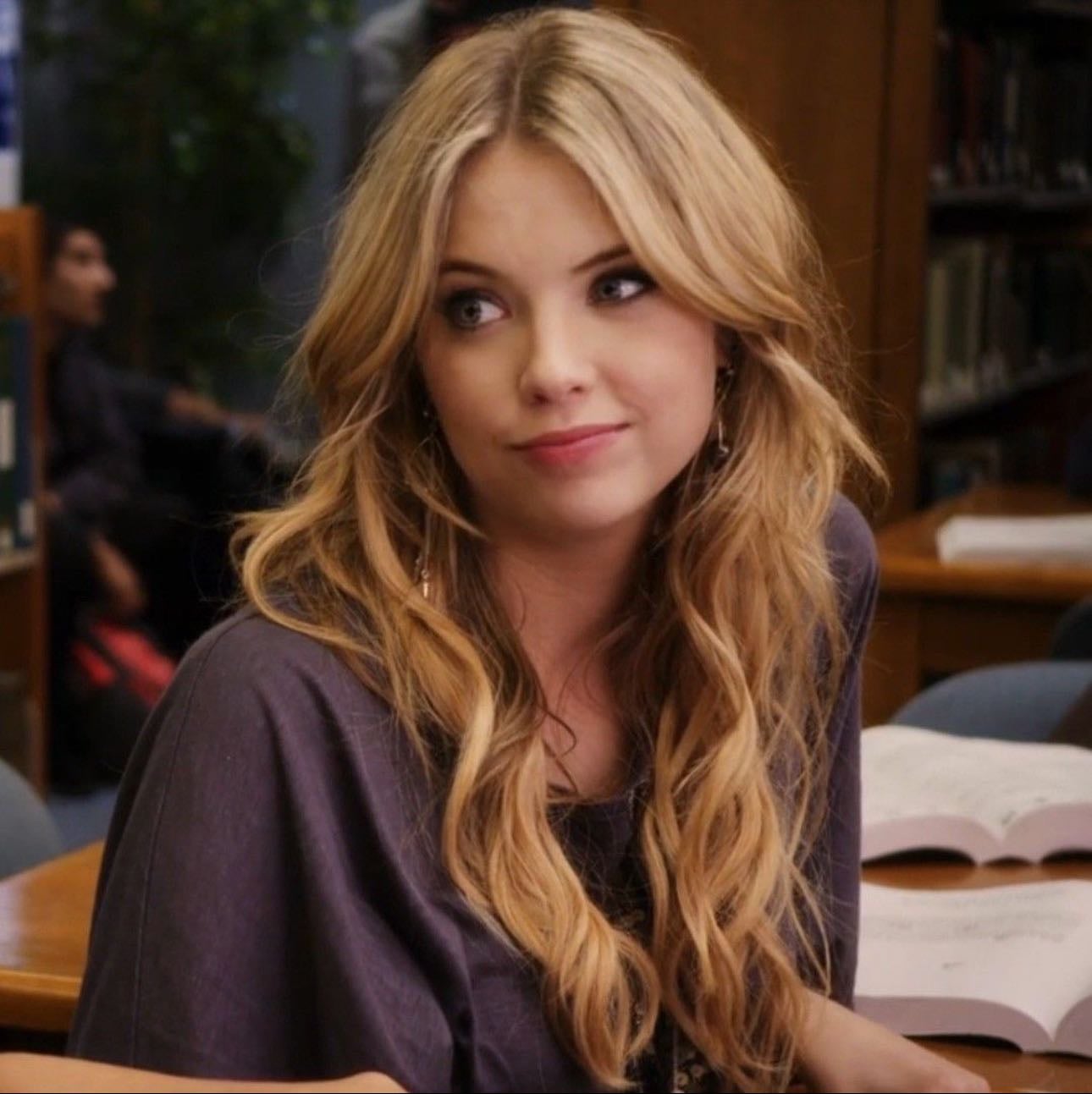hanna marin - pretty little liars