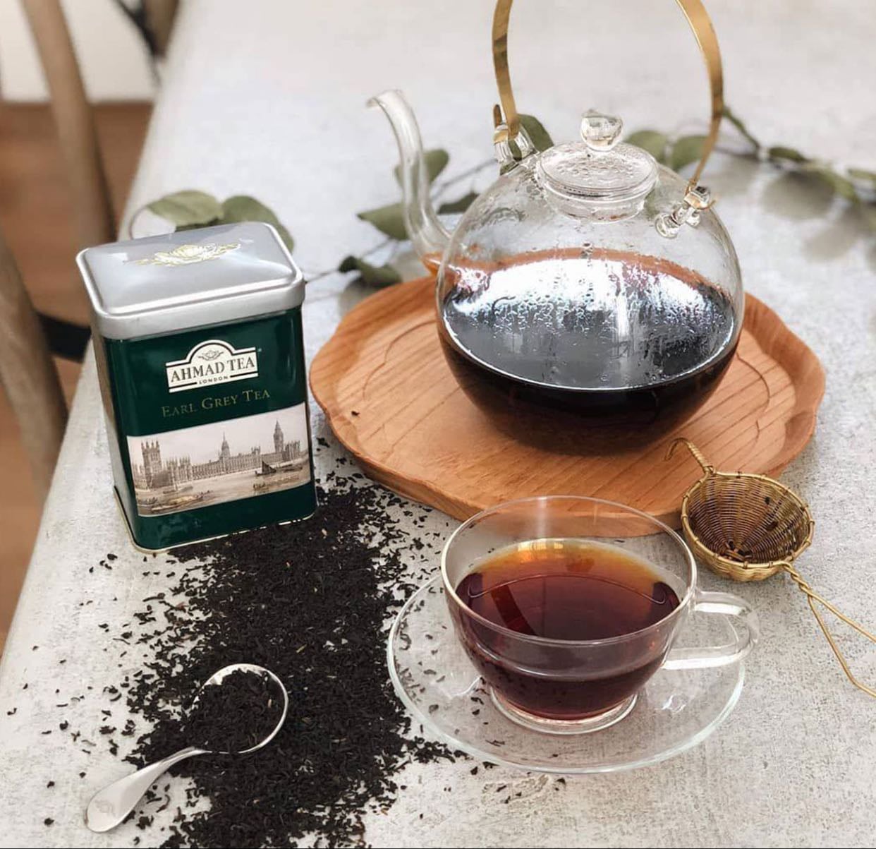 tea - it’s the colonizer in me, sorry. a bag of loose tea and I will spread my legs. down below my favourite brands as per usual