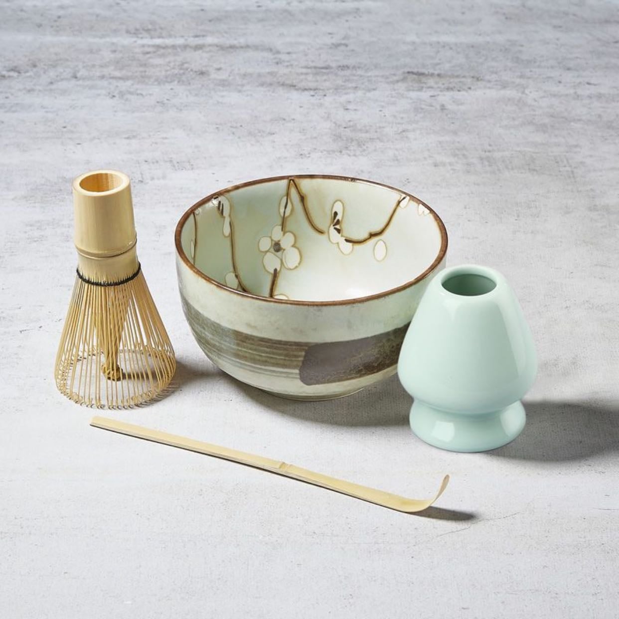 a matcha set - im not picky, i’d just like a set so i can properly make my matcha 😭✊