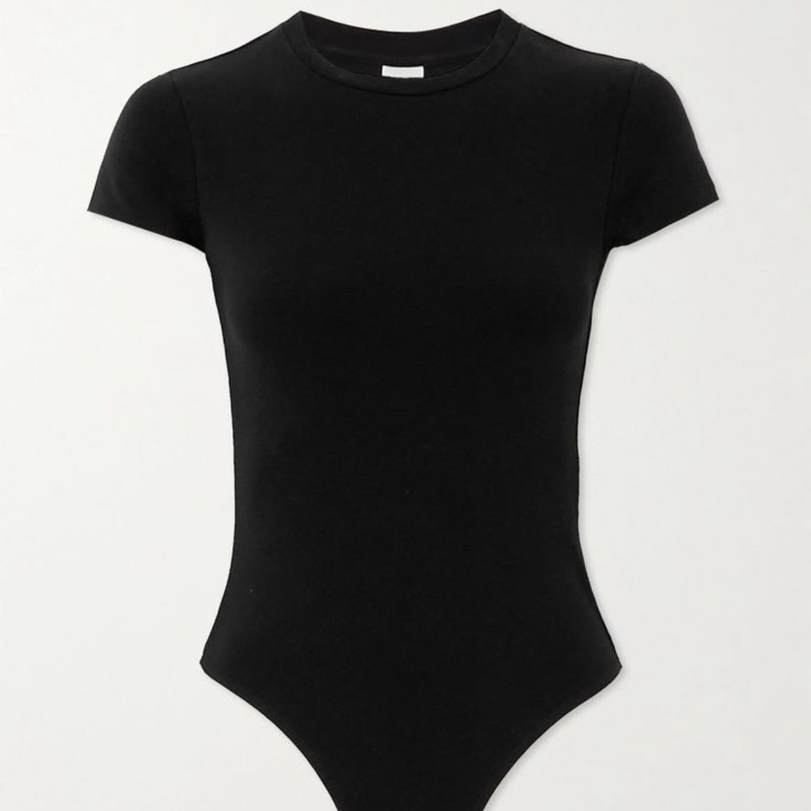 Body negro manga corta negro