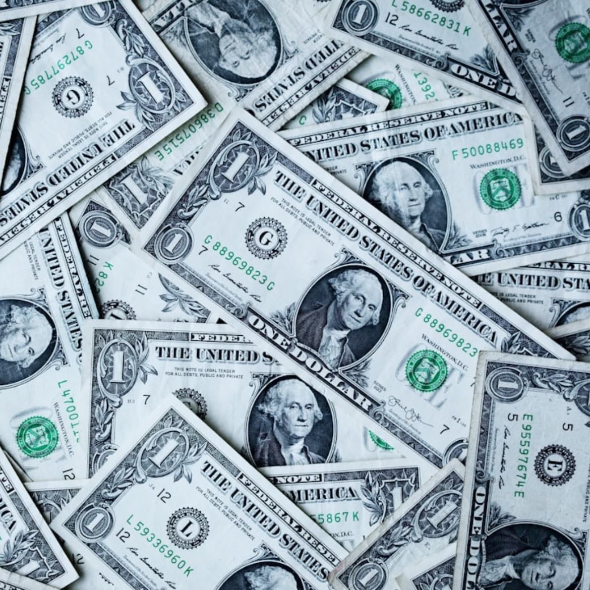 Financeiro - Sempre organize suas finanças e não gaste sem pensar. Isso impacta o seu futuro de uma maneira bizarra. Não seja o reflexo negativo dos seus antepassados. Tenho uma planilha que pode te ajudar