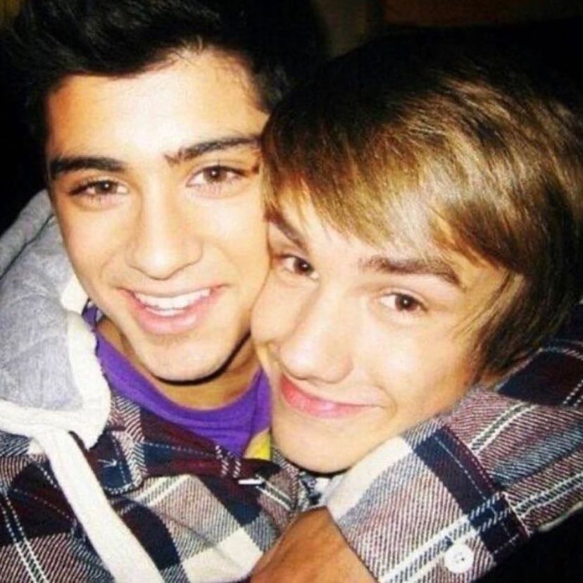 ziam hugging - i love them their so cuteš„¹