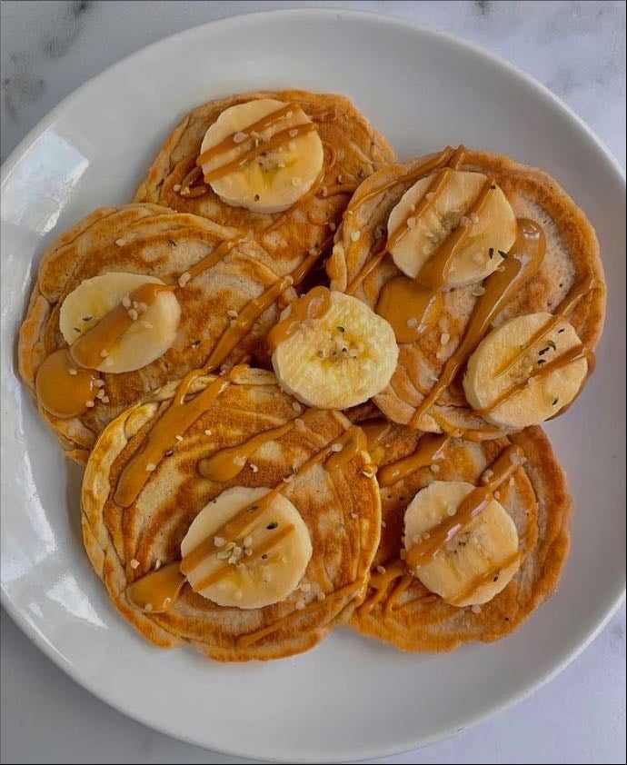 Panqueques de avena y banana