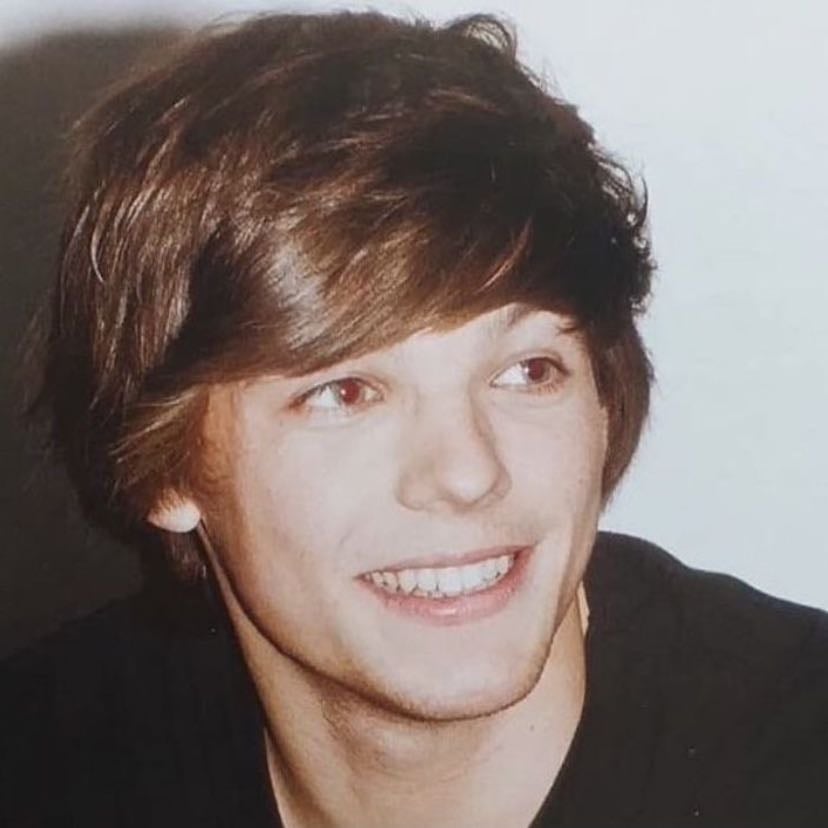 heโs actually so cute here omg โญ