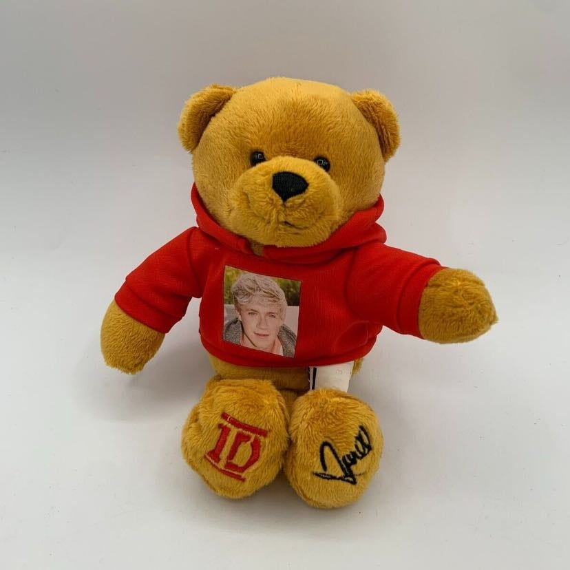 niall horan 2012 teddy bear - oh it’s so cute i just want it i love stuffed animals